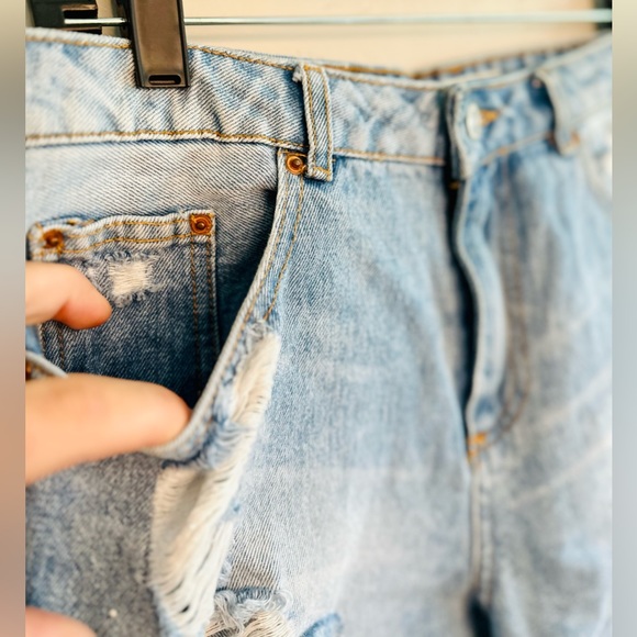 NEW Jean Shorts High Rise Distressed ASOS by Denim pimkie LIGHT WASH SZ 6 - Picture 7 of 16